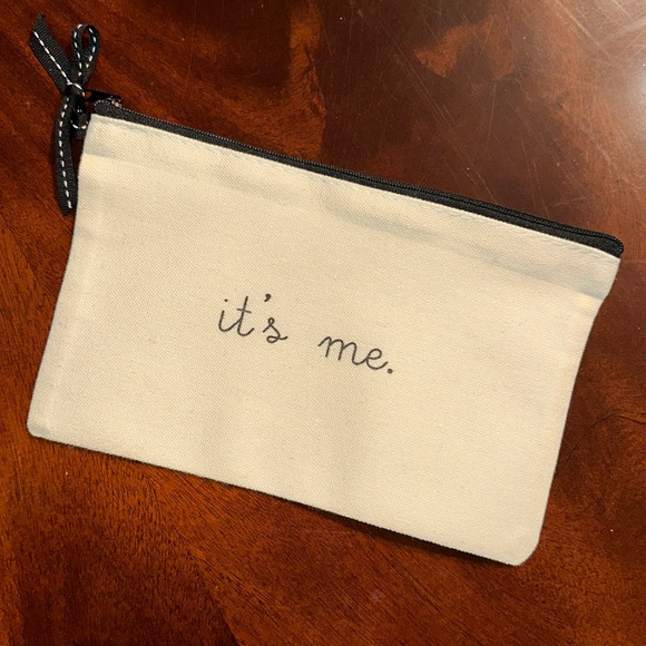 It’s me…I’m the problem canvas pouch - Picture 1 of 2
